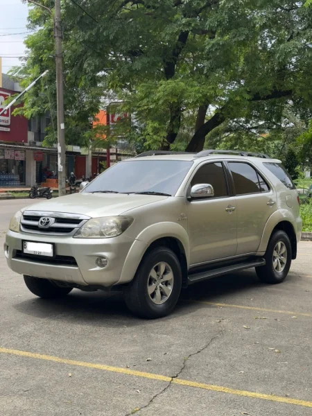 Fortuner G Lux 2.7 Matic Bensin 2005 2005 Putih — Kerinci Motor